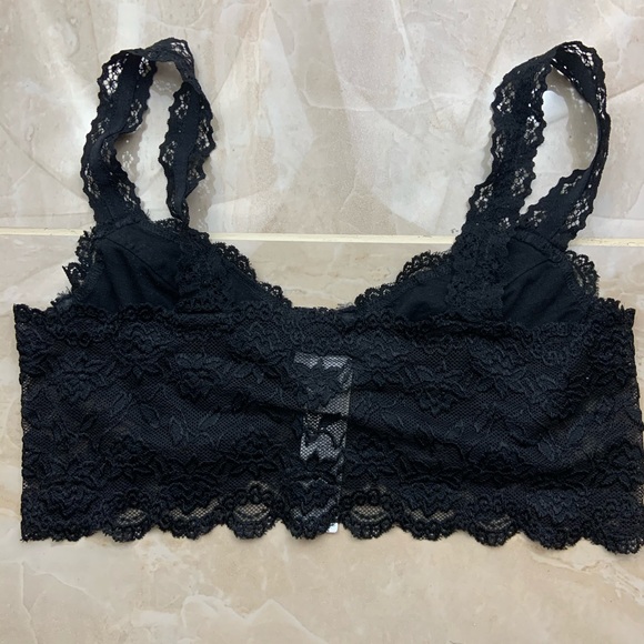 F21 Lace Unlined Underwire Bralette - Picture 2 of 3